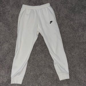 White Nike Sweatpants/Joggers
